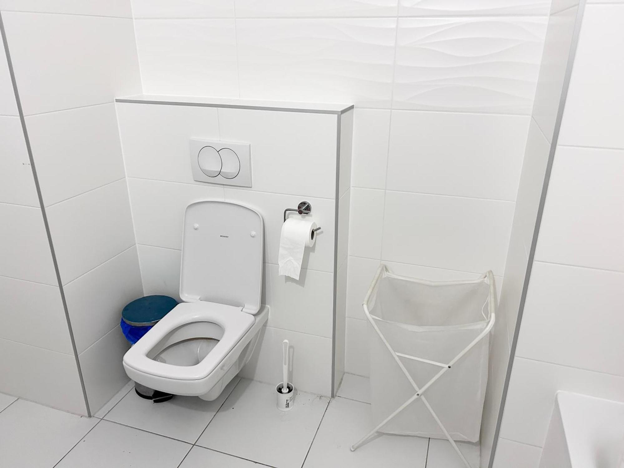 New 2022 Family&Friends Downtown Ac 3Br 2Ba Free Parking Big Balcony Near Metro&Train Station Self Check-In Apt 布达佩斯 外观 照片